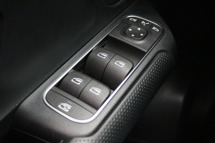 Mercedes-Benz GLA 250 e Business Solution Luxury Limited LED, Virtual Cockpit, Camera, Navigatie, Lane Assist, DAB