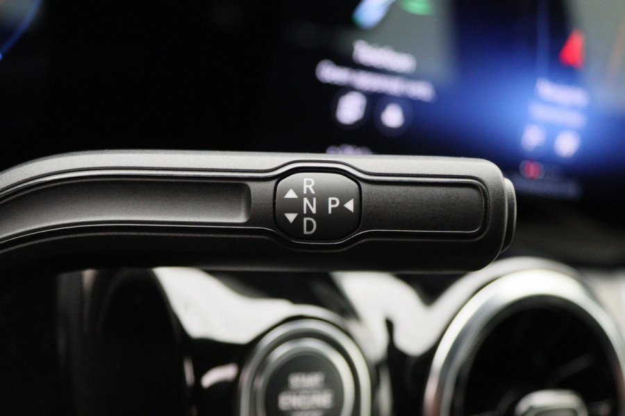 Mercedes-Benz GLA 250 e Business Solution Luxury Limited LED, Virtual Cockpit, Camera, Navigatie, Lane Assist, DAB
