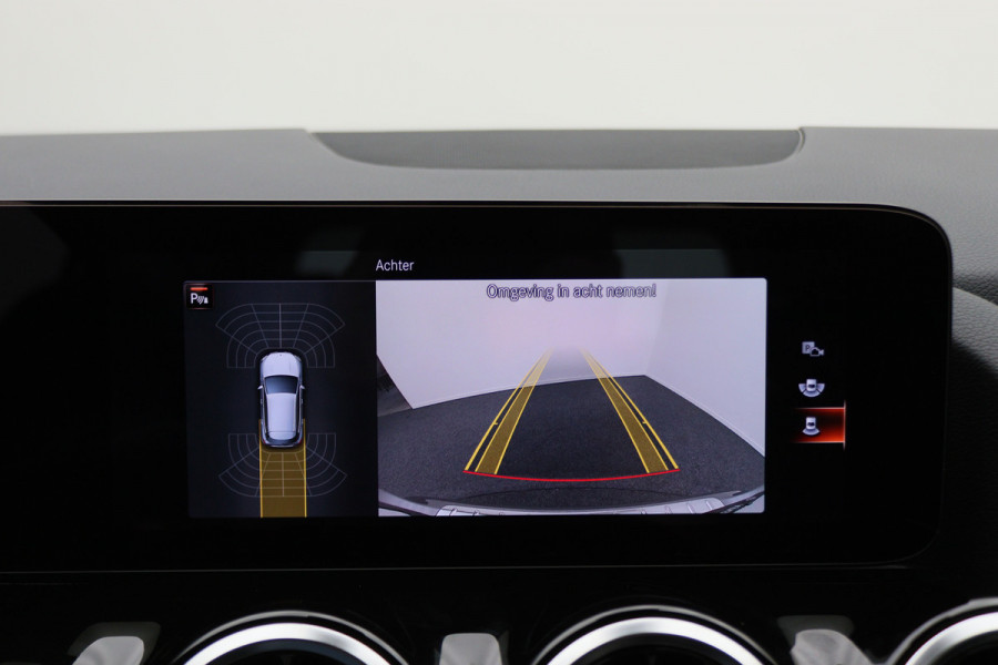 Mercedes-Benz GLA 250 e Business Solution Luxury Limited LED, Virtual Cockpit, Camera, Navigatie, Lane Assist, DAB