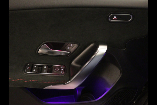 Mercedes-Benz A-Klasse 180 AMG Line | Achteruitrijcamera | Nightpakket | Sfeerverlichting | Stoelverwarming | inclusief 24 maanden MB Certified garantie voor europa