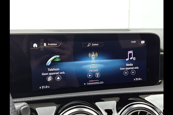 Mercedes-Benz A-Klasse 180 AMG Line | Achteruitrijcamera | Nightpakket | Sfeerverlichting | Stoelverwarming | inclusief 24 maanden MB Certified garantie voor europa