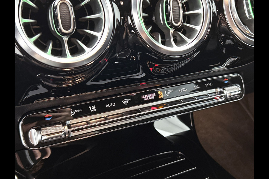 Mercedes-Benz A-Klasse 180 AMG Line | Achteruitrijcamera | Nightpakket | Sfeerverlichting | Stoelverwarming | inclusief 24 maanden MB Certified garantie voor europa