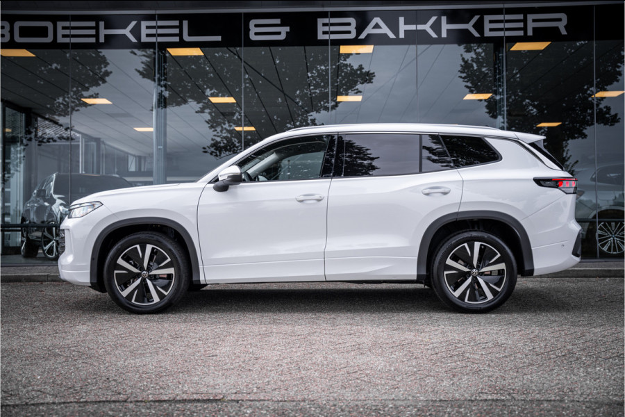 Volkswagen Tayron 1.5 eTSI Elegance 7p. ** Trekhaak ** 19inch **