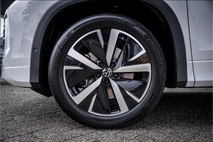 Volkswagen Tayron 1.5 eTSI Elegance 7p. ** Trekhaak ** 19inch **