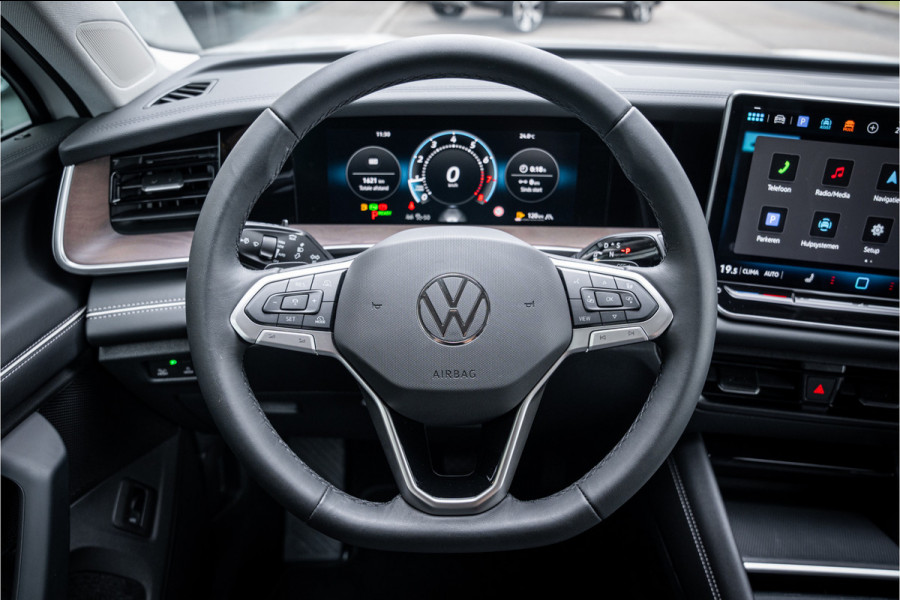 Volkswagen Tayron 1.5 eTSI Elegance 7p. ** Trekhaak ** 19inch **