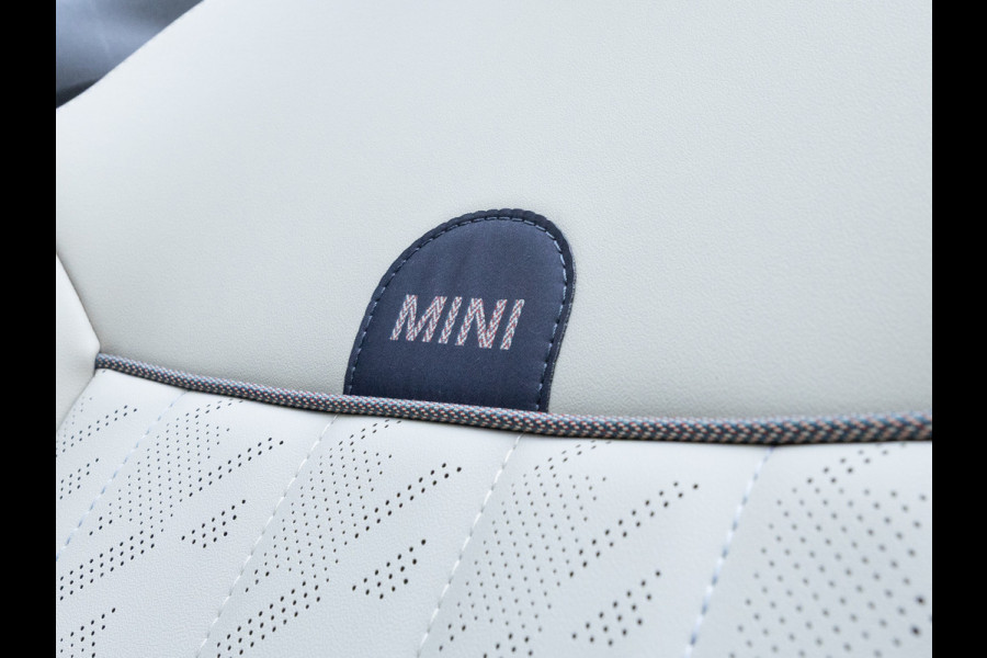 MINI Cabrio 2.0 Cooper S - Favoured - Pakket XL - ACC - Memoryzetel - Head-up