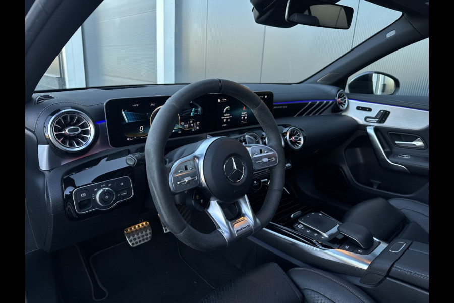 Mercedes-Benz A-Klasse AMG 45 S 4M+ Ed1 SCHAALSTOELEN PANO CAMERA NAVI CAMERA