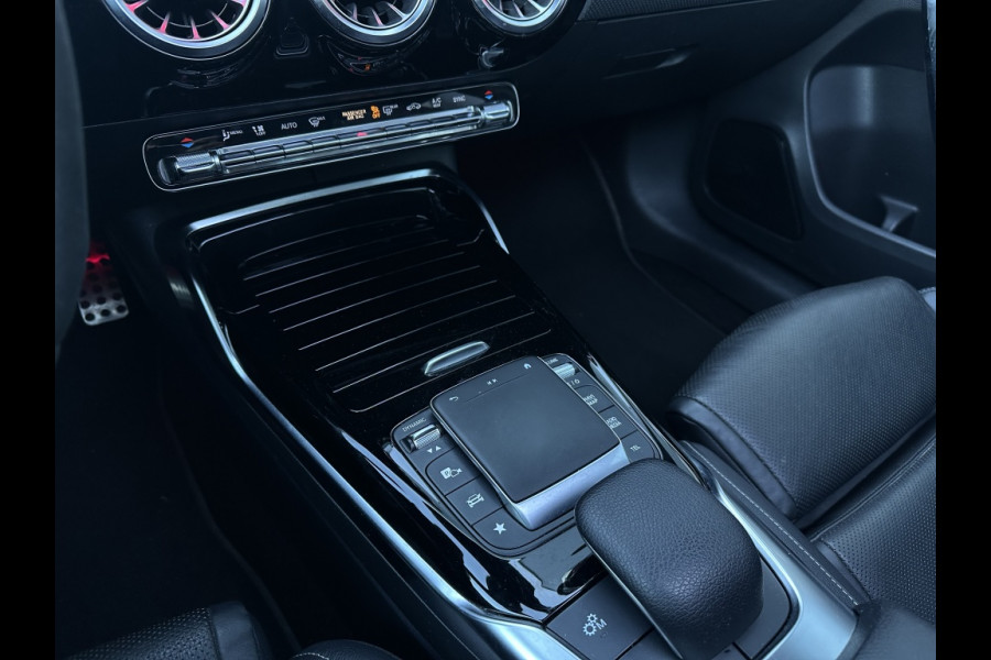 Mercedes-Benz A-Klasse AMG 45 S 4M+ Ed1 SCHAALSTOELEN PANO CAMERA NAVI CAMERA