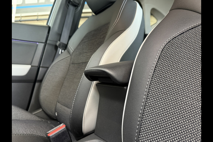 Renault Captur 1.3 TCe 155 Edition One | 9,3" Navi | Bose | 18" | 360 | ACC | PDC V+A | Blindspot | 100% Dealer onderhouden!