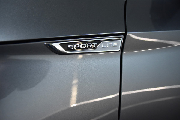 Škoda Superb Combi 1.4 TSI iV Sportline Business- Automaat | Dig. Cockpit | Cruise | Stoel-+Stuurverw. PDC | Camera | App. Connect | ECC | Elek. Klep | LM 18" | 1944