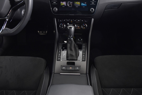 Škoda Superb Combi 1.4 TSI iV Sportline Business- Automaat | Dig. Cockpit | Cruise | Stoel-+Stuurverw. PDC | Camera | App. Connect | ECC | Elek. Klep | LM 18" | 1944