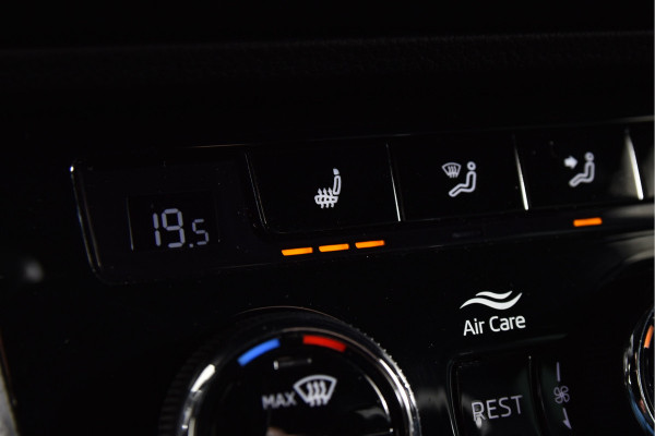 Škoda Superb Combi 1.4 TSI iV Sportline Business- Automaat | Dig. Cockpit | Cruise | Stoel-+Stuurverw. PDC | Camera | App. Connect | ECC | Elek. Klep | LM 18" | 1944
