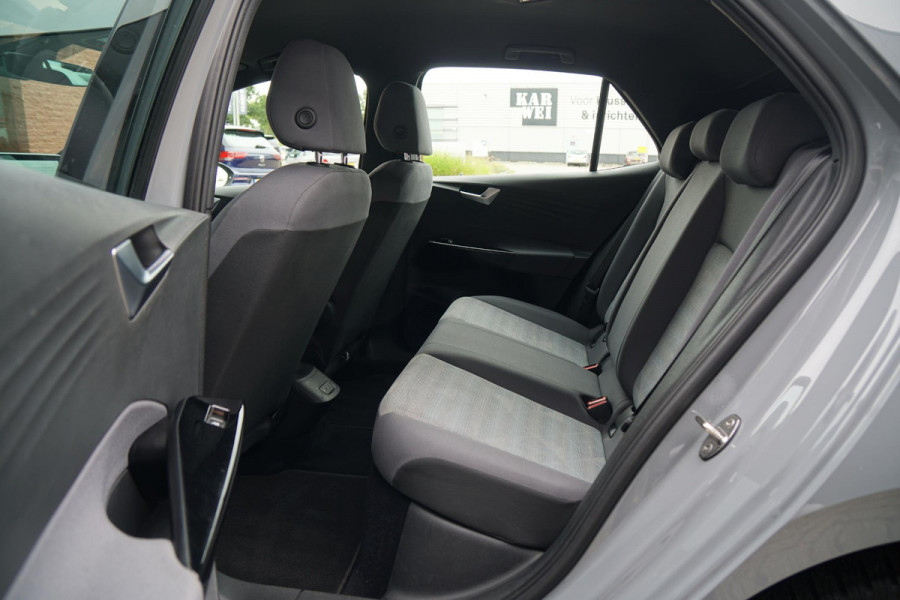 Volkswagen ID.3 City 45 kWh 1e eigenaar *INCL BTW* + Led / Apple Carplay / Sensoren / Sfeerverlichting