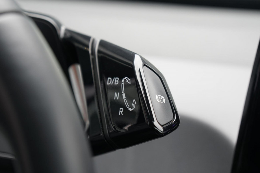 Volkswagen ID.3 City 45 kWh 1e eigenaar *INCL BTW* + Led / Apple Carplay / Sensoren / Sfeerverlichting