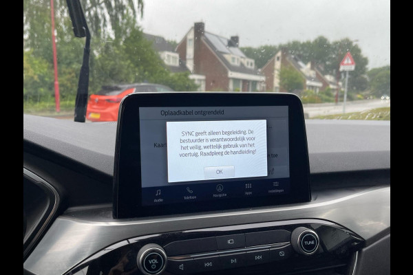 Ford Kuga 2.5 PHEV Titanium X 225pk Trekhaak | Adaptieve Cruise | Winterpack | Achteruitrijcamera | Head up Display | 18 inch Lichtmetaal | Dealer onderhouden