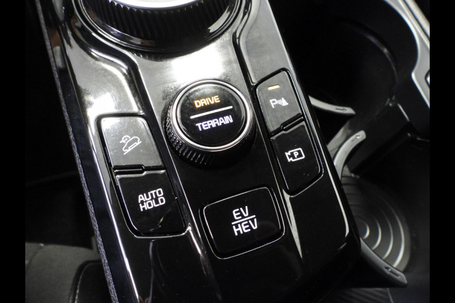 Kia Sportage 1.6 T-GDi Plug-in Hybrid AWD DynamicLine NAVI/CAMERA/LED/19"LMV!