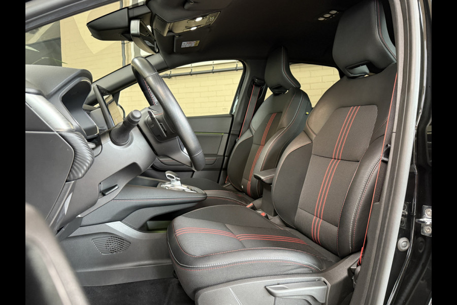 Renault Captur 1.3 mild hybrid 160 R.S. Line | Groot Navi | 18" | Camera | Stoelverwarming | Clima | 100% Dealer onderrhouden!