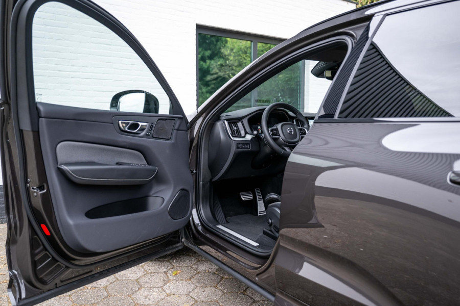 Volvo XC60 2.0 T6 AWD Inscription 398pk LONG RANGE Trekhaak