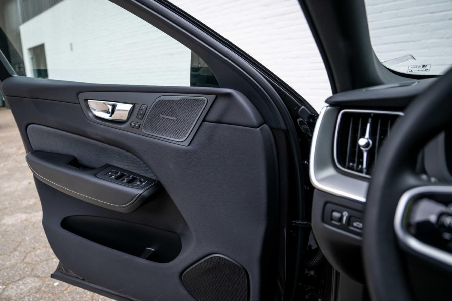 Volvo XC60 2.0 T6 AWD Inscription 398pk LONG RANGE Trekhaak