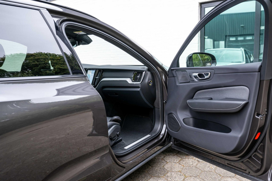 Volvo XC60 2.0 T6 AWD Inscription 398pk LONG RANGE Trekhaak