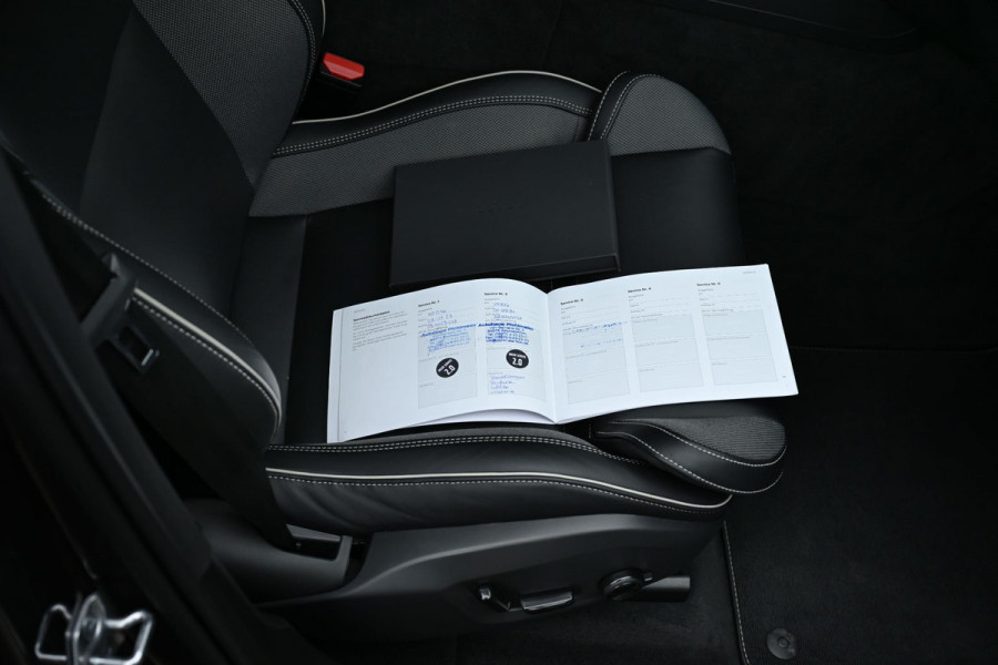 Volvo XC60 2.0 T6 AWD Inscription 398pk LONG RANGE Trekhaak