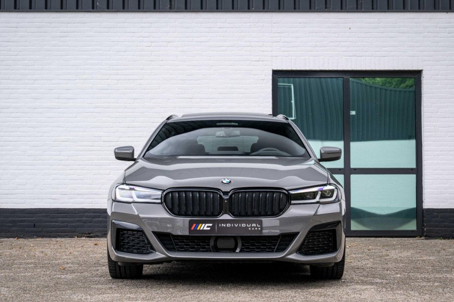 BMW 5 Serie Touring 530e xDrive M-Sport CoPilot Panorama Trekhaak 360