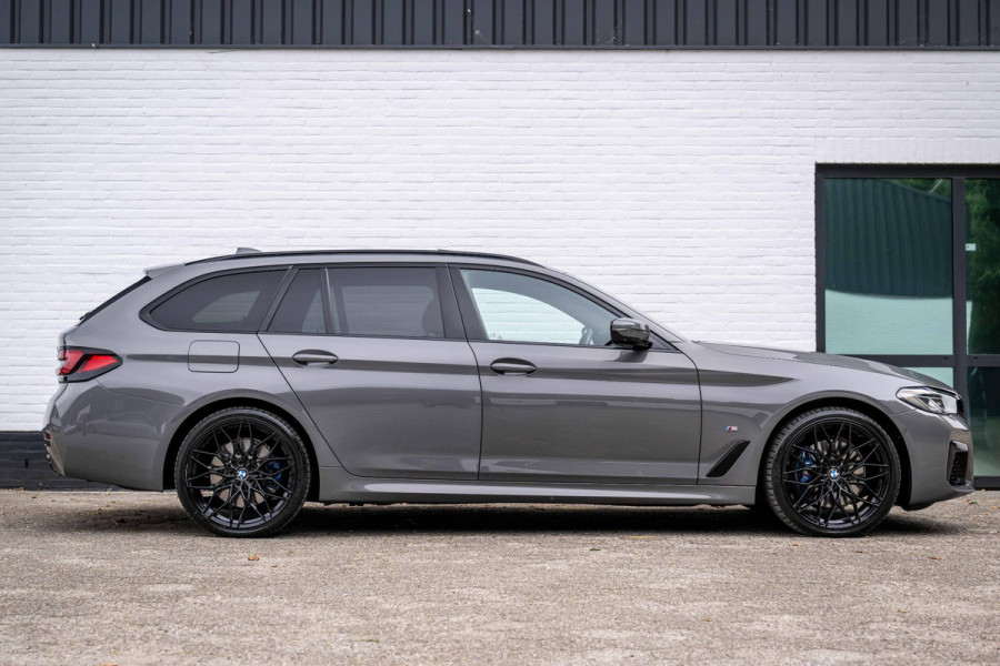 BMW 5 Serie Touring 530e xDrive M-Sport CoPilot Panorama Trekhaak 360