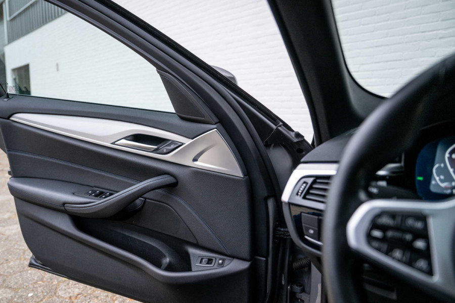 BMW 5 Serie Touring 530e xDrive M-Sport CoPilot Panorama Trekhaak 360