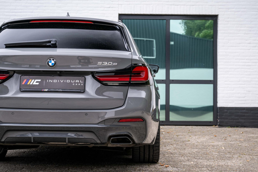BMW 5 Serie Touring 530e xDrive M-Sport CoPilot Panorama Trekhaak 360