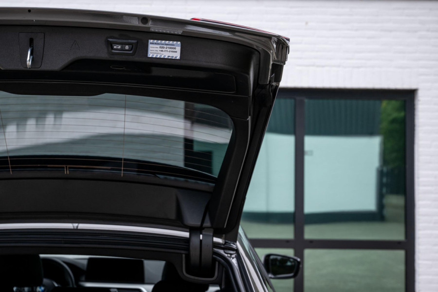 BMW 5 Serie Touring 530e xDrive M-Sport CoPilot Panorama Trekhaak 360