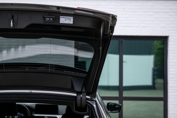 BMW 5 Serie Touring 530e xDrive M-Sport CoPilot Panorama Trekhaak 360