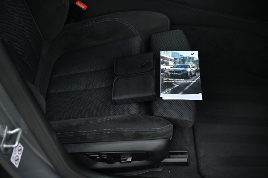 BMW 5 Serie Touring 530e xDrive M-Sport CoPilot Panorama Trekhaak 360