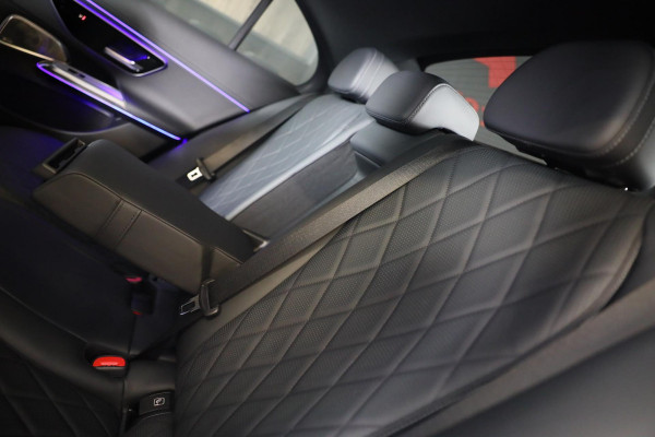 Mercedes-Benz E-Klasse 400 e 4MATIC AMG 53 Look / Hyperscreen / Massage / Burmester 4D / Head Up / 360 Camera / Leder / Pano / 20
