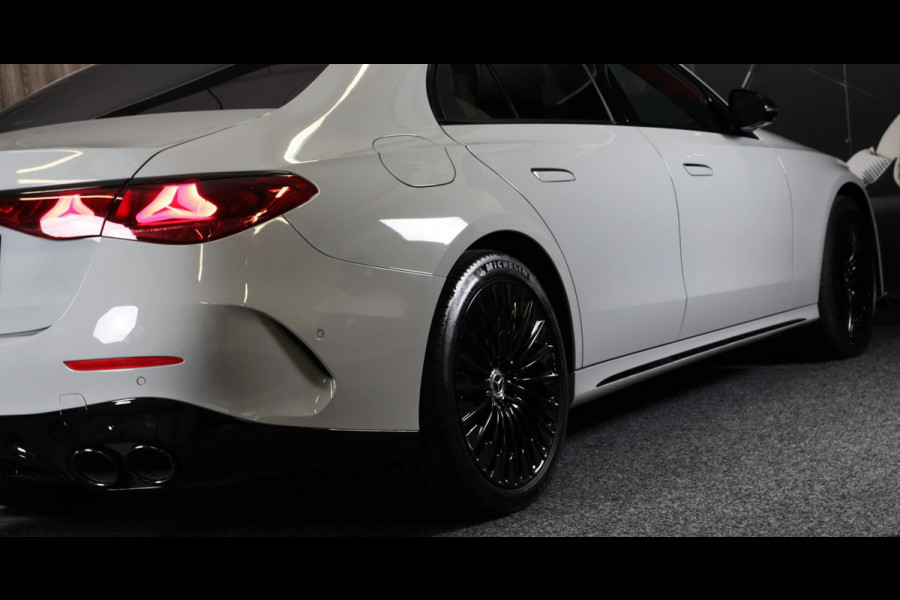 Mercedes-Benz E-Klasse 400 e 4MATIC AMG 53 Look / Hyperscreen / Massage / Burmester 4D / Head Up / 360 Camera / Leder / Pano / 20