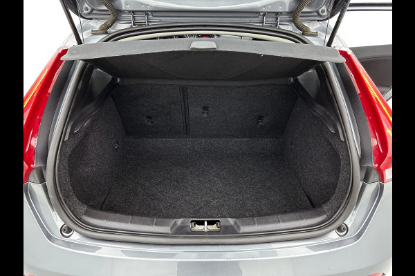 Volvo V40 1.5 T2 Polar+ Automaat (NAVIGATIE, TREKHAAK AFNEEMBAAR, STOELVERWARMING, CLIMA, PDC, LED, GOED ONDERHOUDEN)