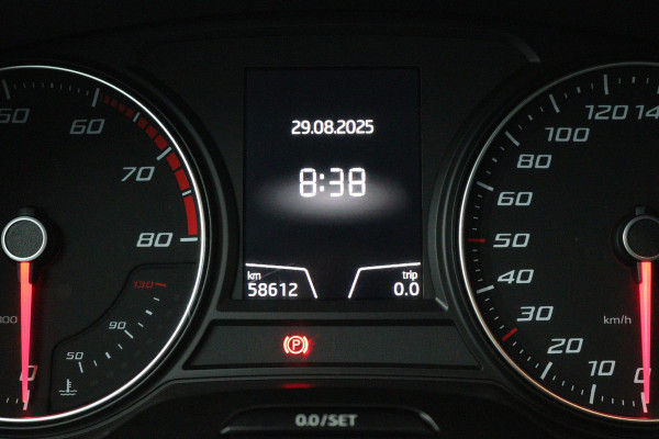 Seat León ST 1.0 EcoTSI Style Business Intense (CRUISE CONTROL, CARPLAY NAVIGATIE, PARKEERSENSOREN, NL-AUTO)