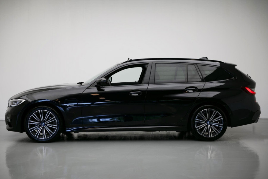BMW 3 Serie Touring 320e Business Edition Plus |Pano|M-Pakket|Laser|Stuurverwarm.|