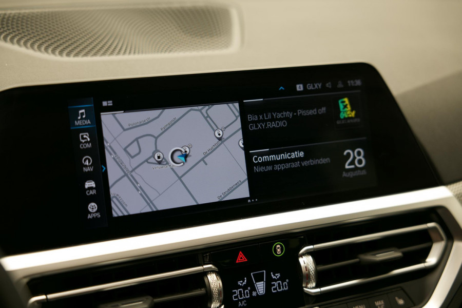 BMW 3 Serie Touring 320e Business Edition Plus |Pano|M-Pakket|Laser|Stuurverwarm.|