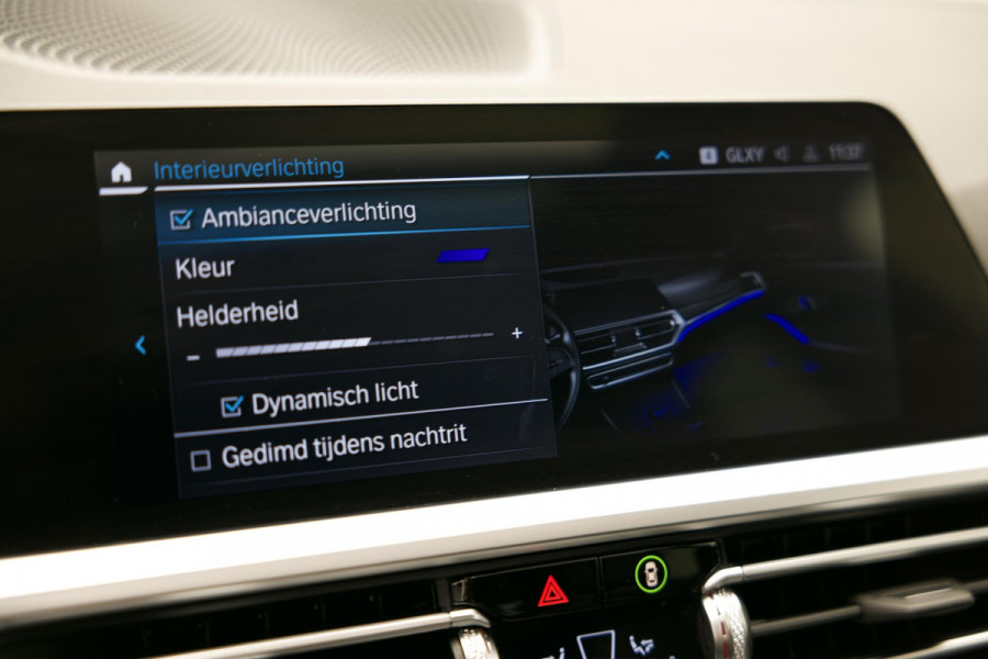 BMW 3 Serie Touring 320e Business Edition Plus |Pano|M-Pakket|Laser|Stuurverwarm.|