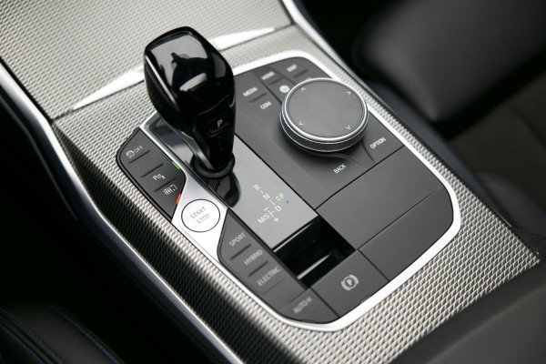 BMW 3 Serie Touring 320e Business Edition Plus |Pano|M-Pakket|Laser|Stuurverwarm.|
