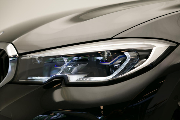 BMW 3 Serie Touring 320e Business Edition Plus |Pano|M-Pakket|Laser|Stuurverwarm.|