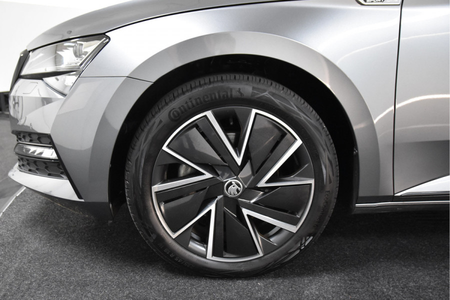 Škoda Superb Combi 1.4 TSI iV Sportline Business- Automaat | Dig. Cockpit | Cruise | Stoel-+Stuurverw. PDC | Camera | App. Connect | ECC | Elek. Klep | LM 18" | 1944