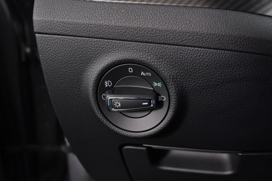 Škoda Superb Combi 1.4 TSI iV Sportline Business- Automaat | Dig. Cockpit | Cruise | Stoel-+Stuurverw. PDC | Camera | App. Connect | ECC | Elek. Klep | LM 18" | 1944