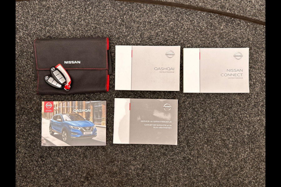 Nissan QASHQAI 1.3 DIG-T N-Connecta Pano/dak Trekhaak Camera