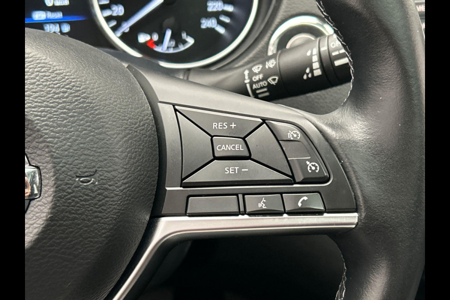 Nissan QASHQAI 1.3 DIG-T N-Connecta Pano/dak Trekhaak Camera