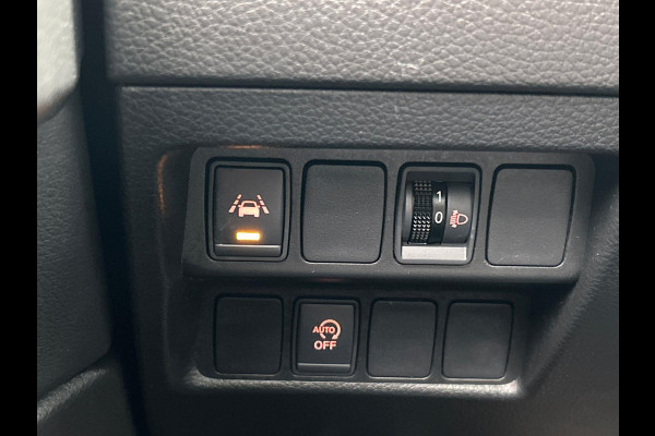 Nissan QASHQAI 1.3 DIG-T N-Connecta Pano/dak Trekhaak Camera