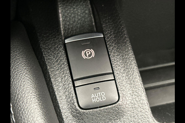Nissan QASHQAI 1.3 DIG-T N-Connecta Pano/dak Trekhaak Camera