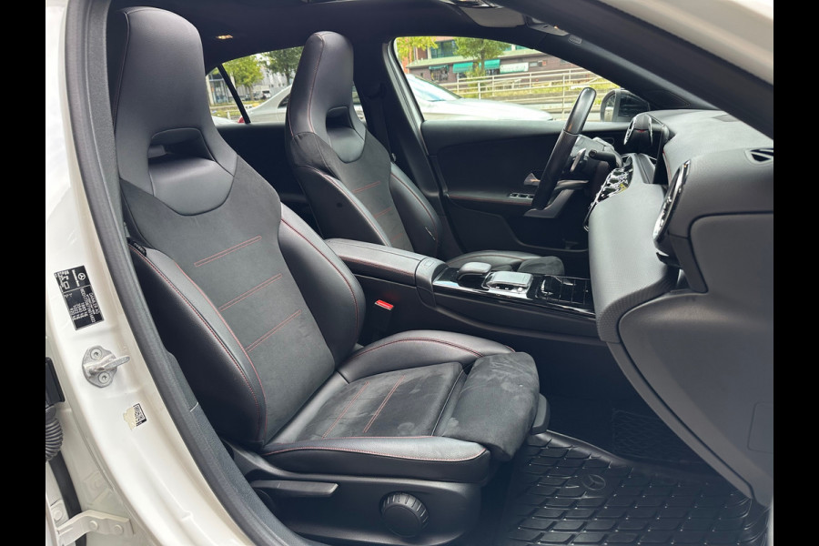 Mercedes-Benz A-Klasse 200 AMG Aut Leer Camera Carplay Pano