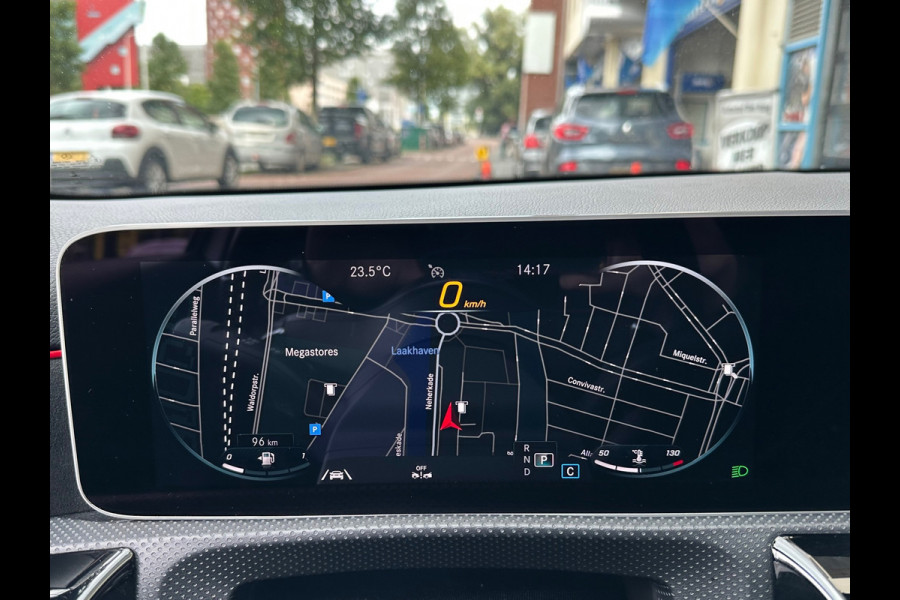 Mercedes-Benz A-Klasse 200 AMG Aut Leer Camera Carplay Pano