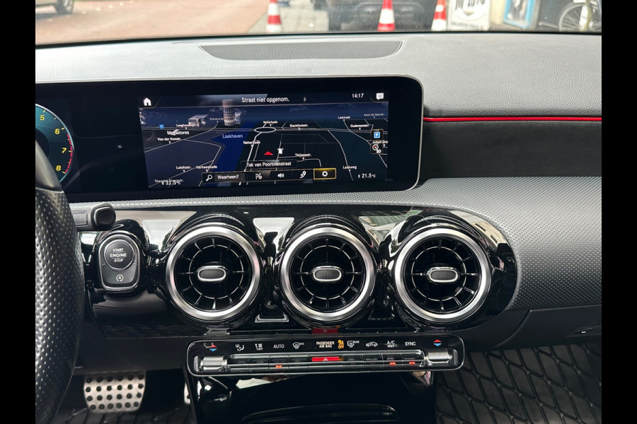 Mercedes-Benz A-Klasse 200 AMG Aut Leer Camera Carplay Pano